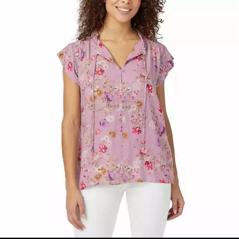 Flutter Sleeve Top
